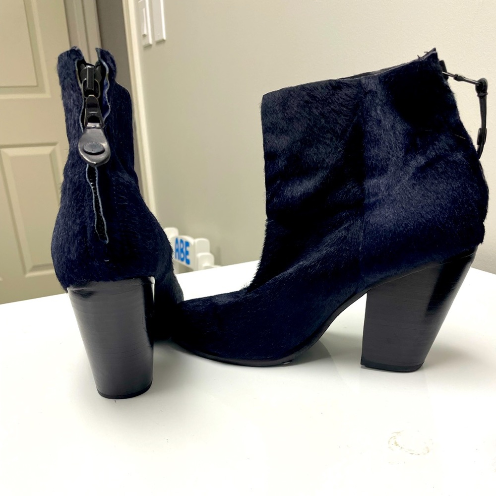 Rag bone Newbury navy size 37.5 pony hair